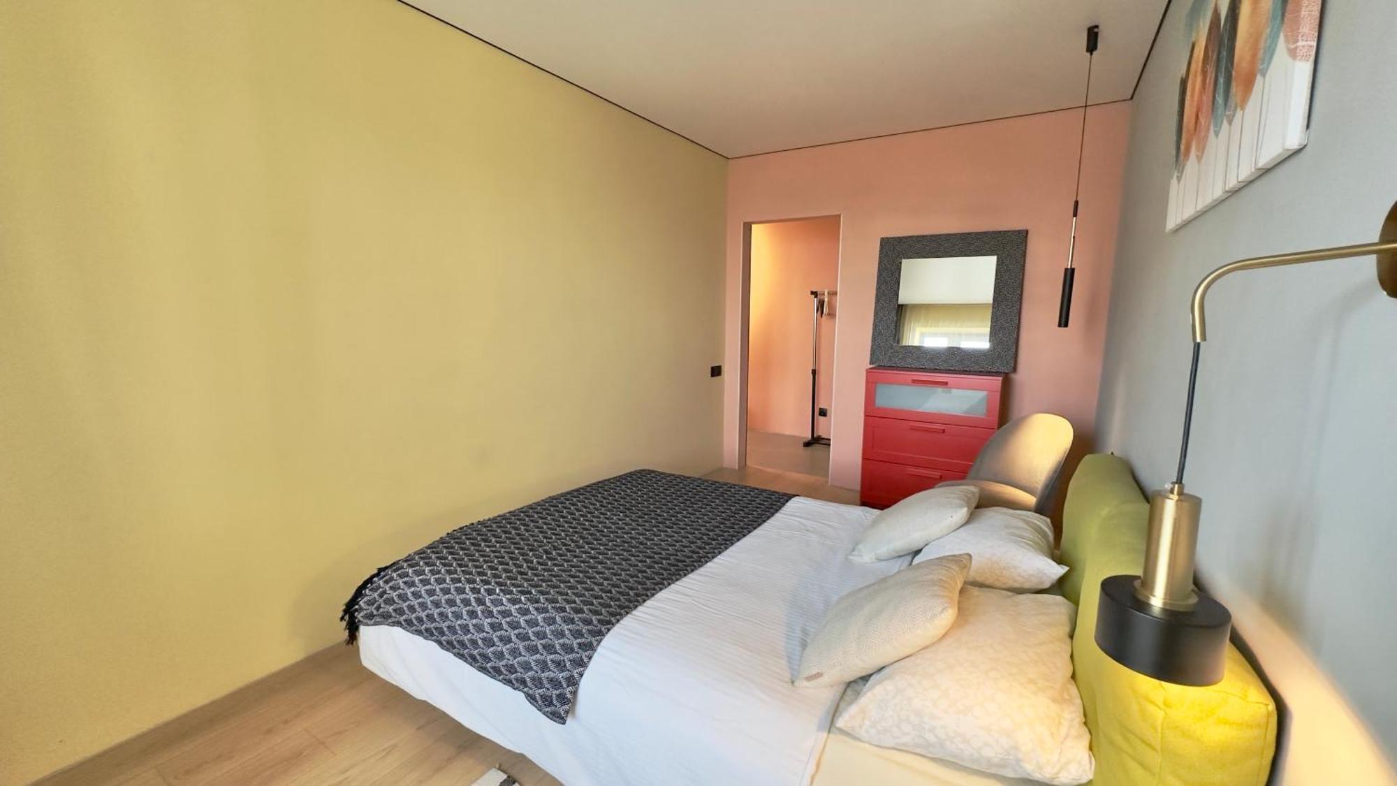 2 Room Modern Apartment View Dnipro Exteriör bild